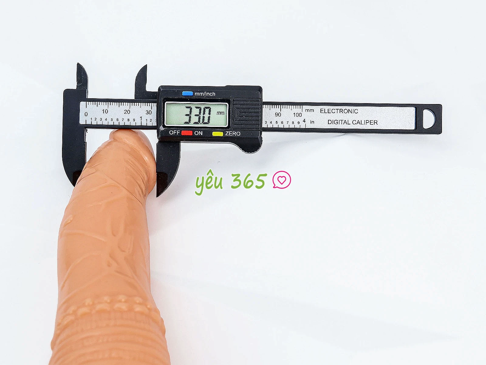 Dương vật giả silicon cong Shaki Sweet