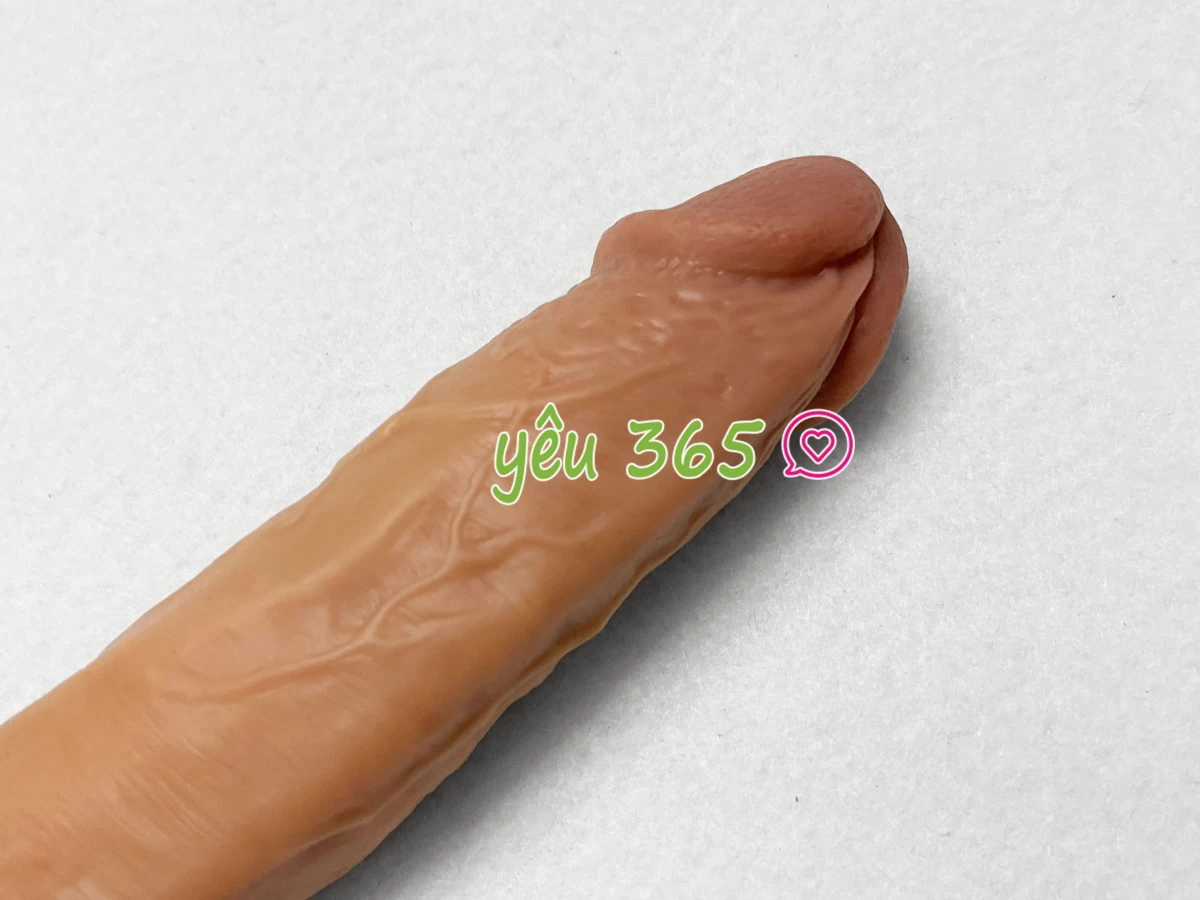 Dương vật giả có đế đa năng Yeain Real Dildo to dài