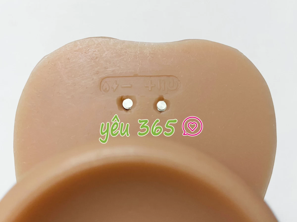 Dương vật giả có đế đa năng Yeain Real Dildo to dài