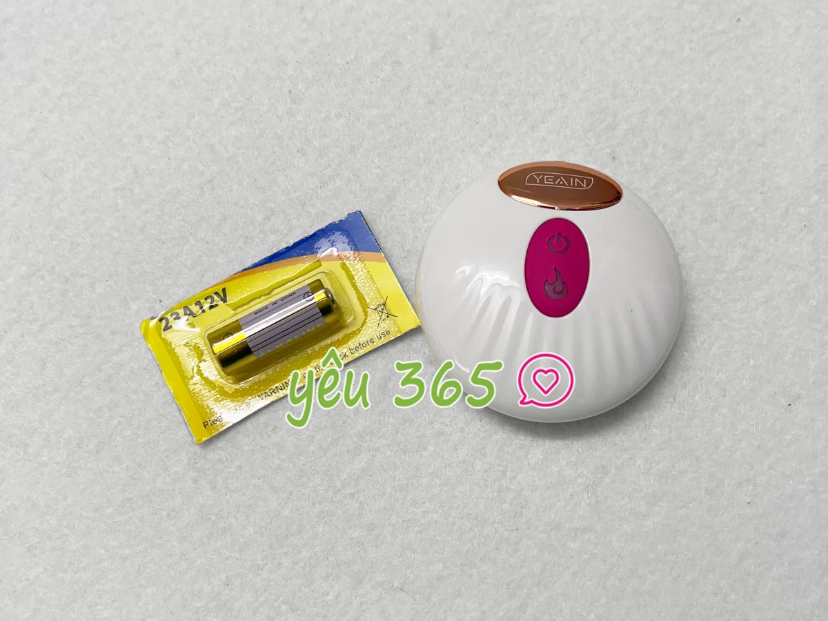 Dương vật giả có đế đa năng Yeain Real Dildo to dài