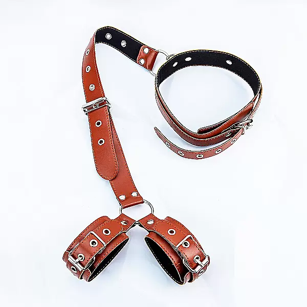 Đồ chơi bạo dâm khóa cổ còng tay da cao cấp