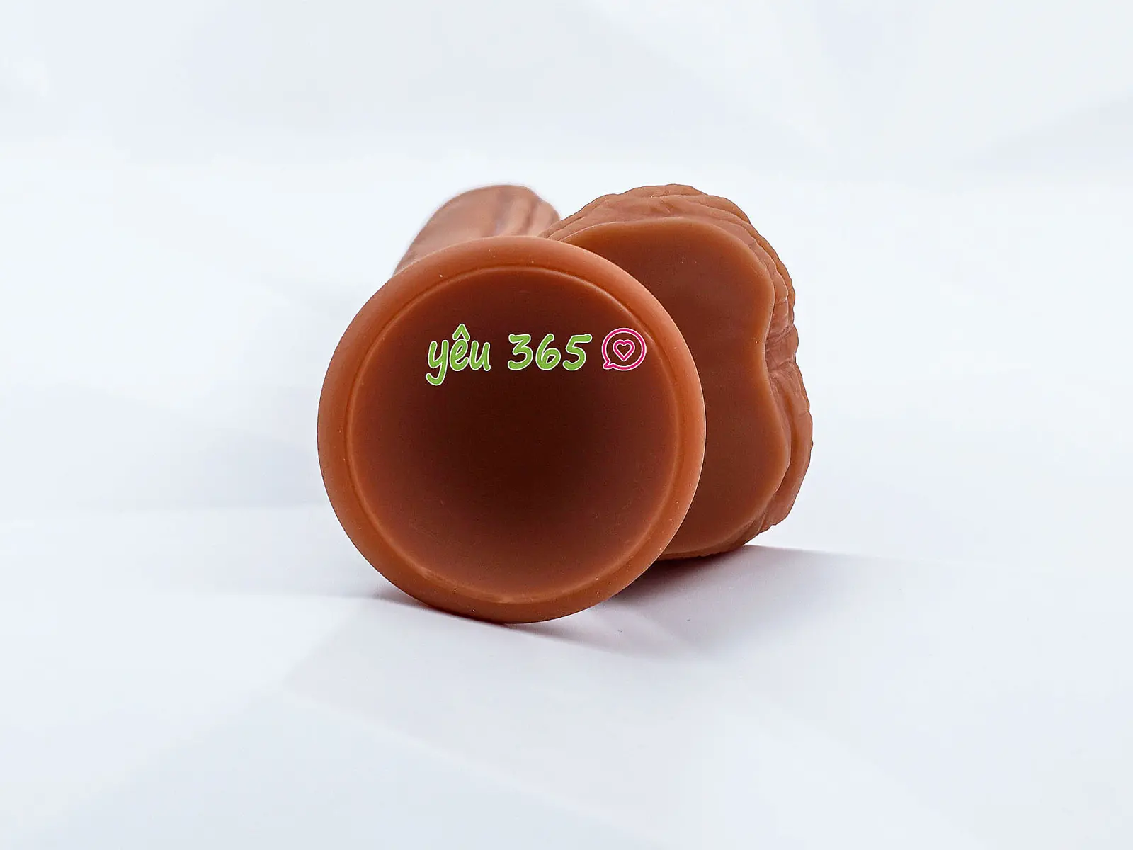 Dương vật giả gân guốc hàng khủng có đế