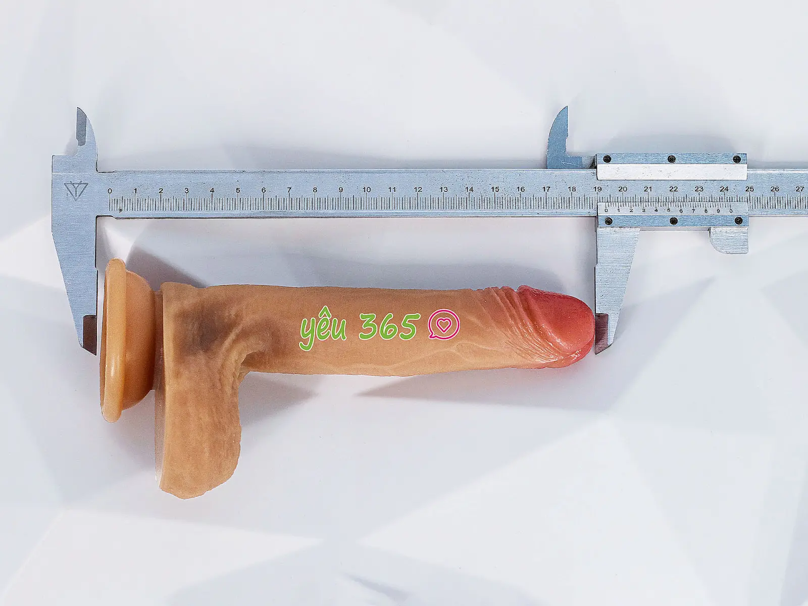 Dương vật giả có đế Lovetoy Nature Cock 7 inch có bìu