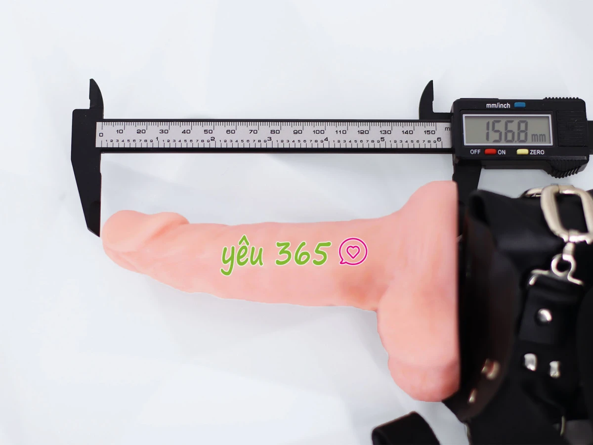 Dương vật giả có dây đeo đặc ruột Ultra Harness không rung