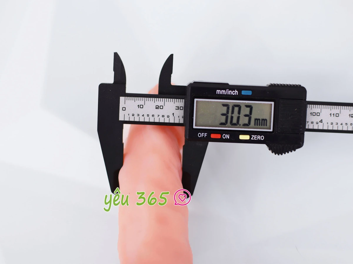 Dương vật giả có dây đeo đặc ruột Ultra Harness không rung