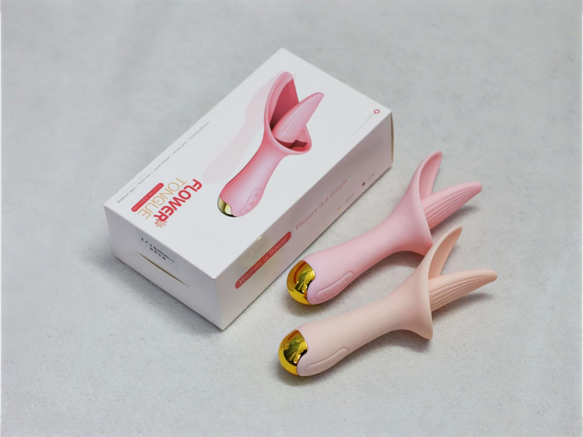 Lưỡi liếm massage Flower rung nhiều chế độ nhỏ gọn