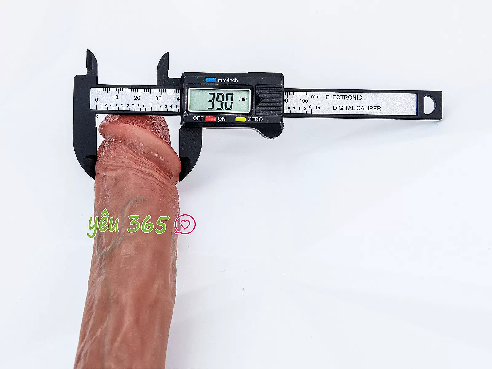 Dương vật giả có đế rung thụt cực mạnh phát nhiệt kèm điều khiển từ xa