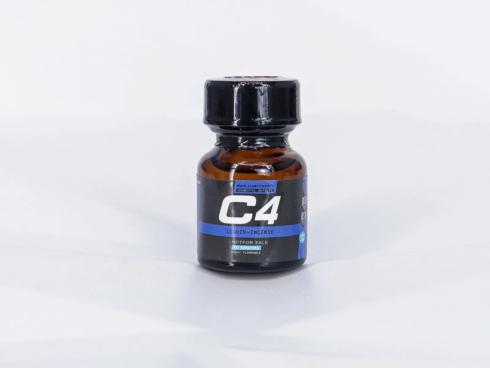 Yêu 365 | Chai hít C4 Liquid Incense 10ml tăng cảm giác phấn khích